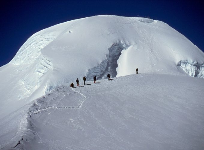 Mera Peak Climbing (21 Days)